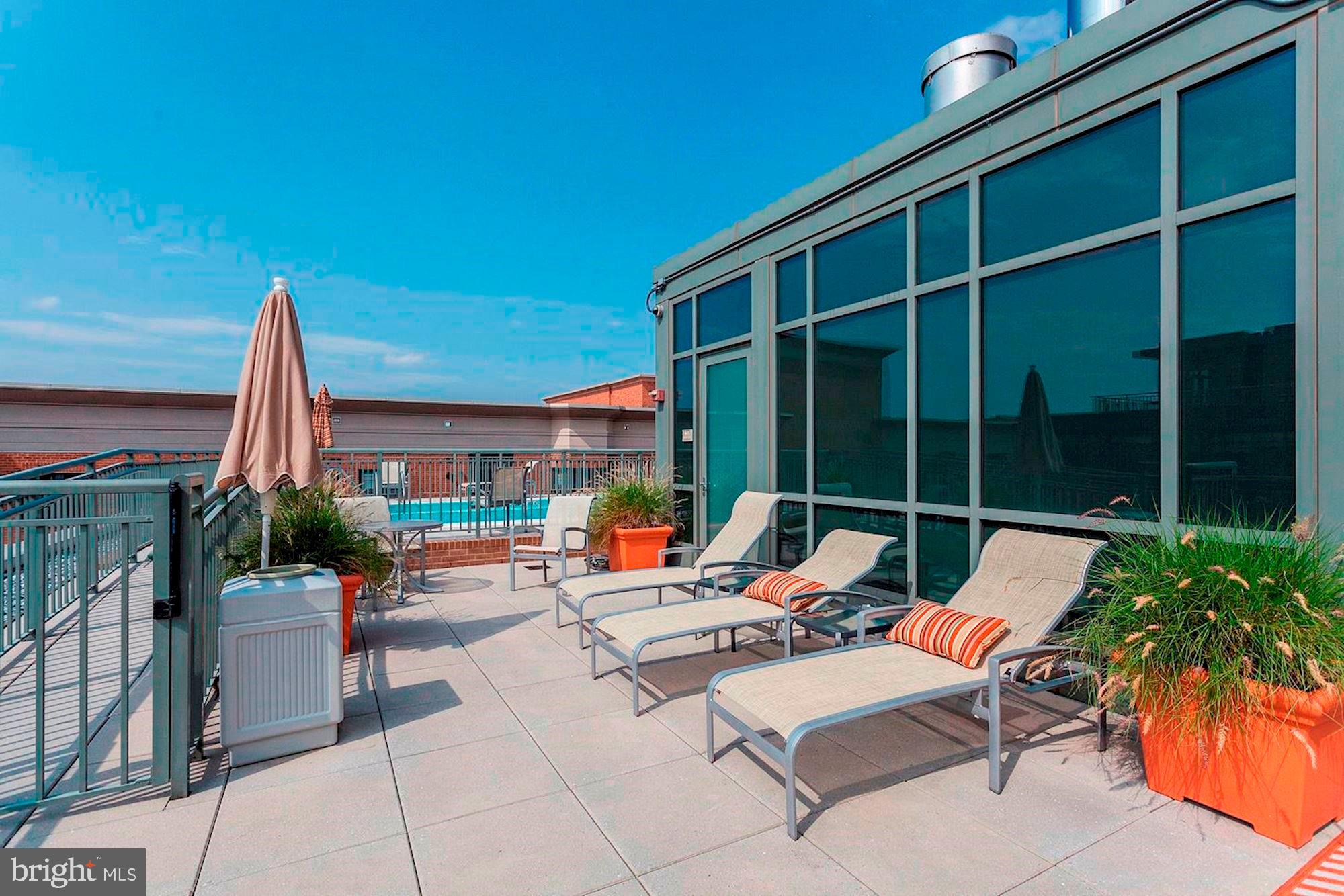 2425 L Street Northwest, Unit 708 Washington, DC 20037 - Photo 17 of 26