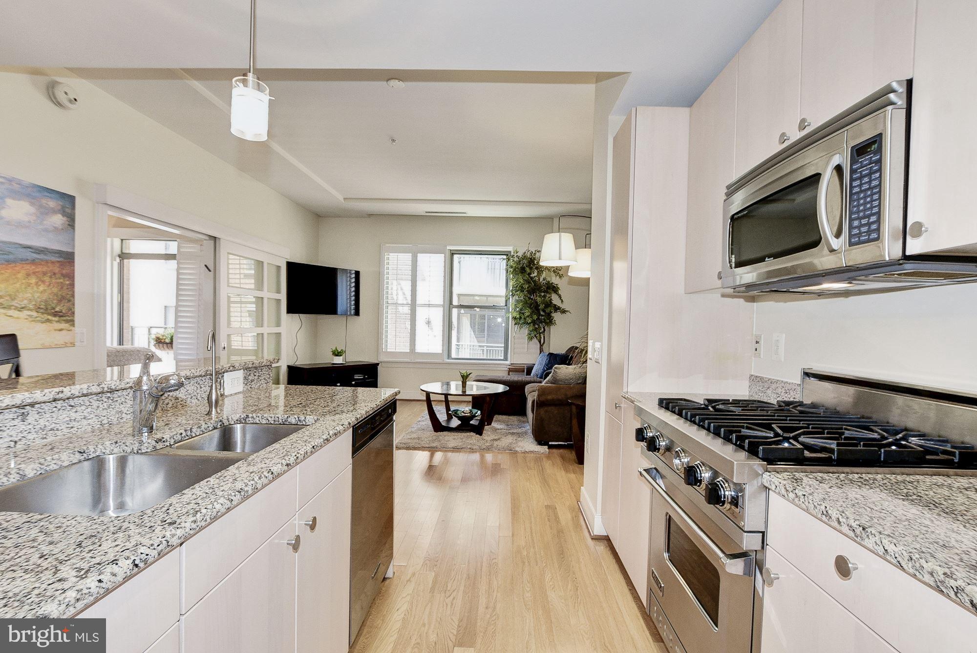 2425 L Street Northwest, Unit 708 Washington, DC 20037 - Photo 3 of 26