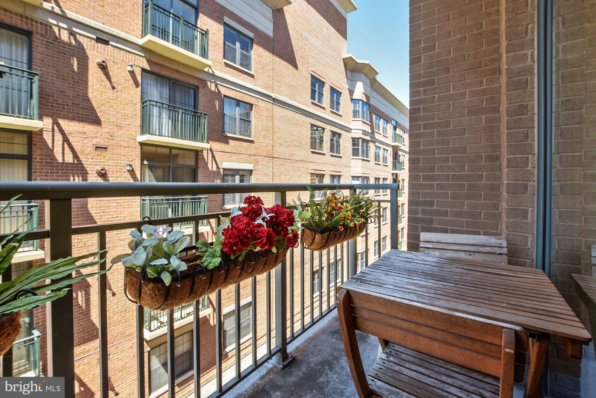 2425 L Street Northwest, Unit 708 Washington, DC 20037 - Photo 10 of 26