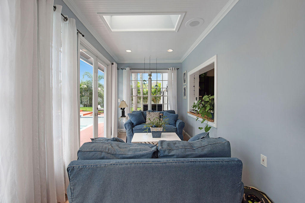 6183 Greenview Terrace Boca Raton, FL 33433 - Photo 17 of 26 Sun room