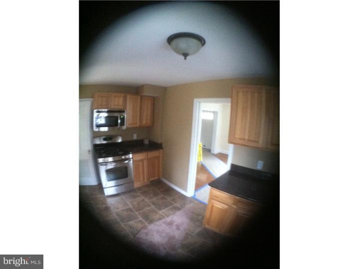 905 Ashbourne Road Cheltenham, PA 19012 - Photo 11 of 25 Kitchen