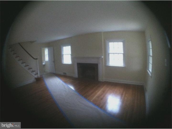 905 Ashbourne Road Cheltenham, PA 19012 - Photo 7 of 25 Living Room