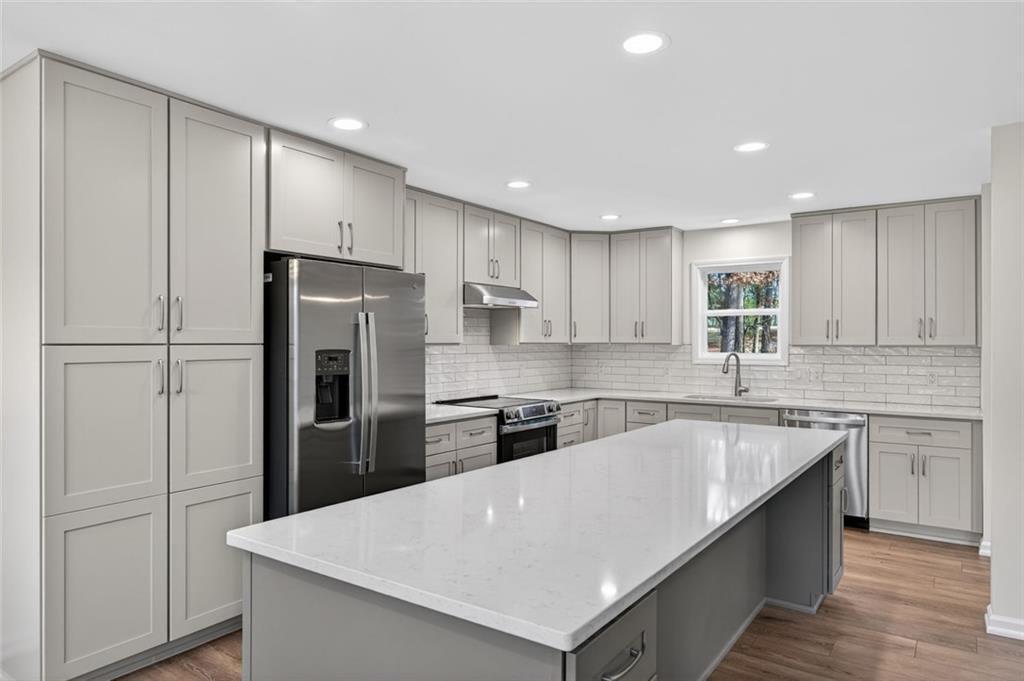 6596 Garrett Road Buford, GA 30518 - Photo 6 of 32