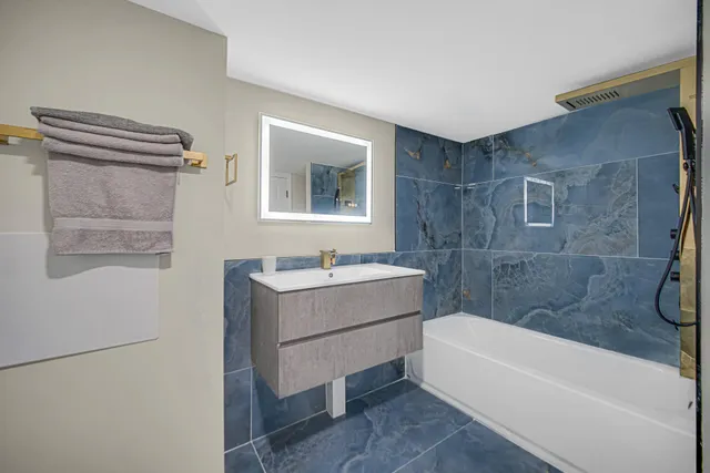 $214,900 | 3556 West 21st Avenue, Gary, IN 46404