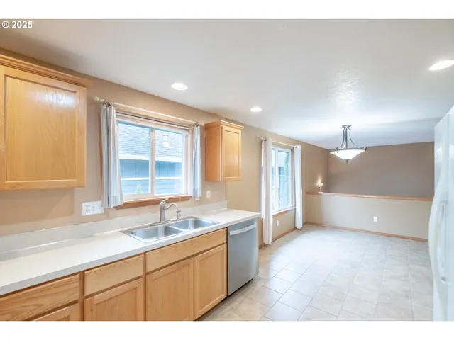 $472,000 | 3419 Knoll Drive, Newberg, OR 97132