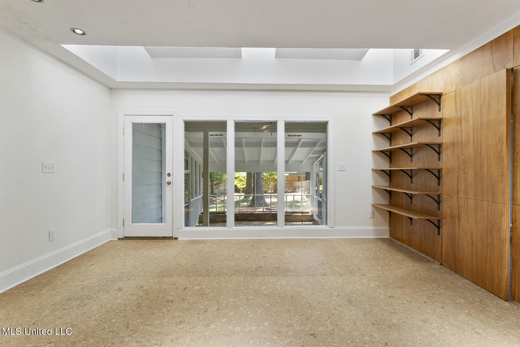 4001 Cabell Lane Jackson, MS 39206 - Photo 13 of 31 13