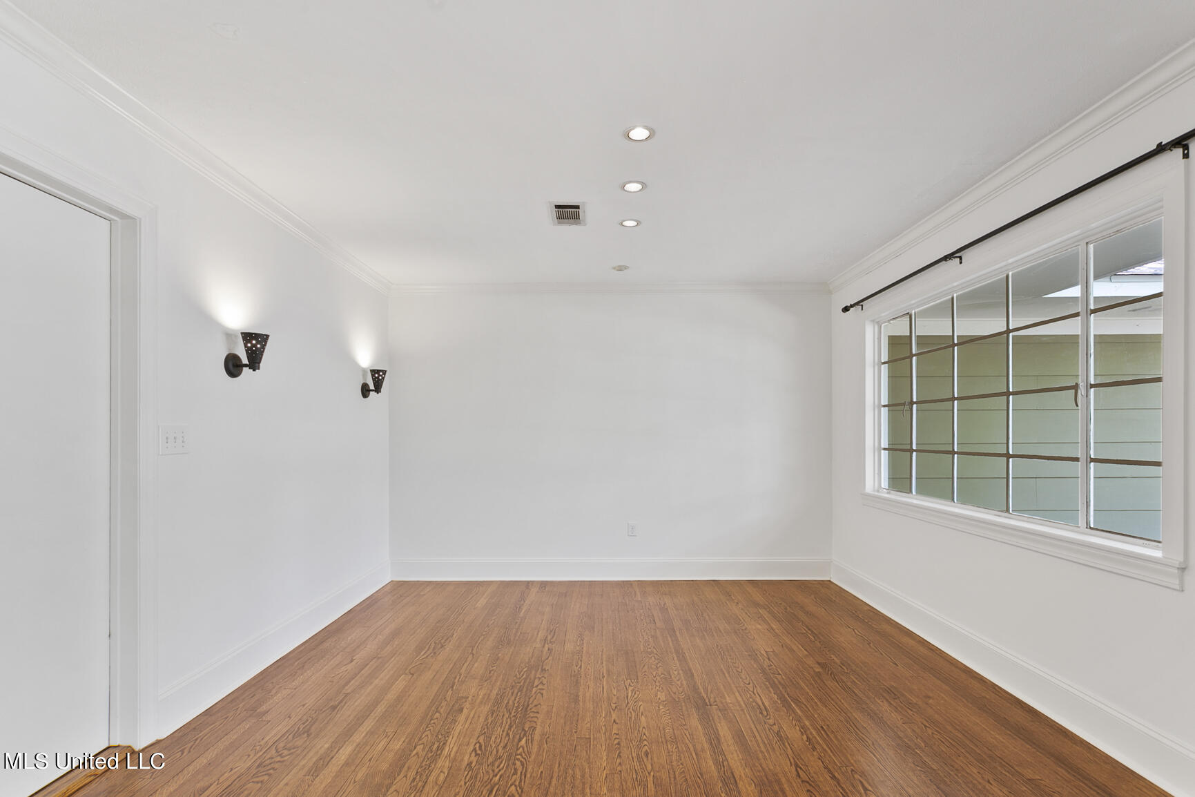 4001 Cabell Lane Jackson, MS 39206 - Photo 7 of 31 7