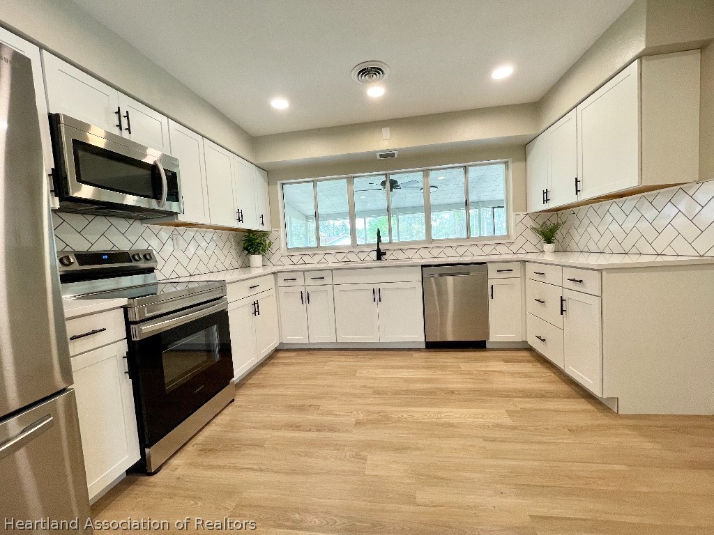 1720 Gardenia Road Sebring, FL 33875 - Photo 8 of 25 Gallery Image 8