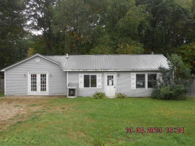 9002 Holton Road Holton, MI 49425 - Photo 1 of 7 Primary Photo