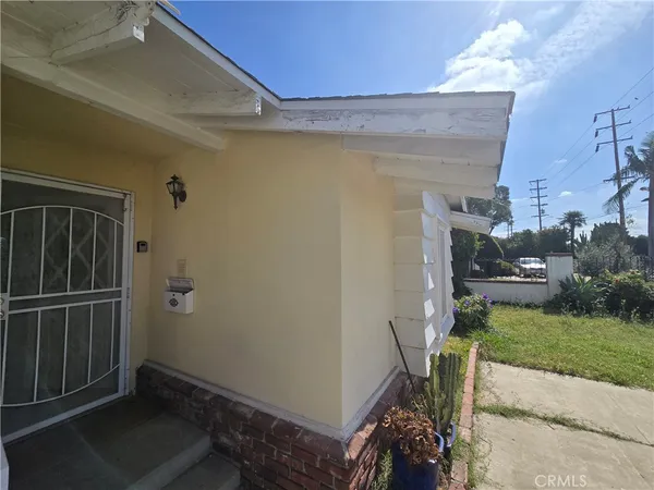 $960,000 | 513 West Madison Avenue, Placentia, CA 92870