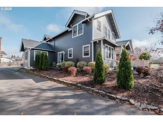 $695,000 | 1390 Gwinn Street East, Monmouth, OR 97361