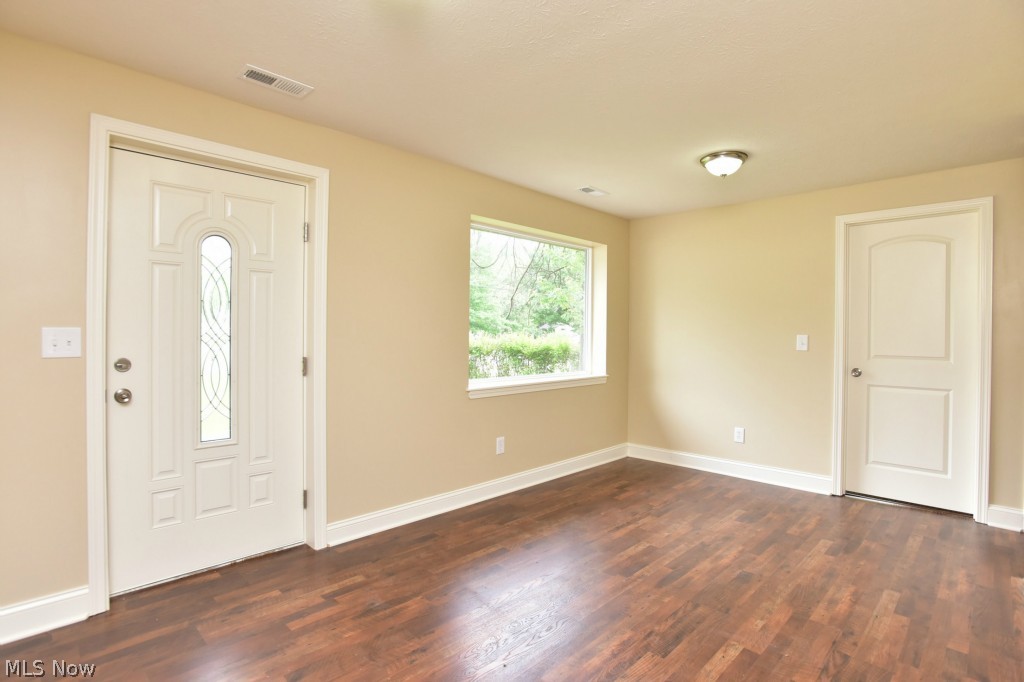 5421 Lear Nagle Road North Ridgeville, OH 44039 - Photo 8 of 20