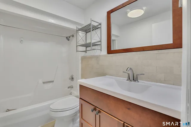 $450,000 | 42 Towhee Lane, Glastonbury, CT 06033