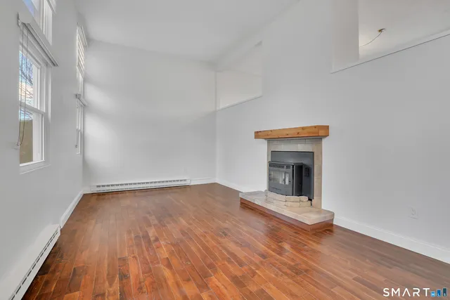 $450,000 | 42 Towhee Lane, Glastonbury, CT 06033