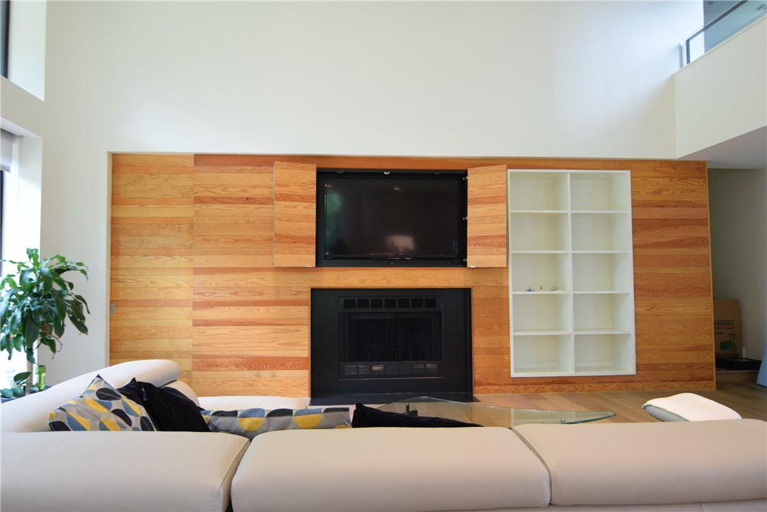 1805 Winter Park Road Austin, TX 78746 - Photo 8 of 40 Television Included!