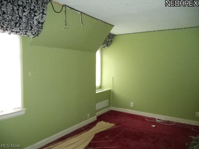 16352 Glynn Road Cleveland, OH 44112 - Photo 8 of 10