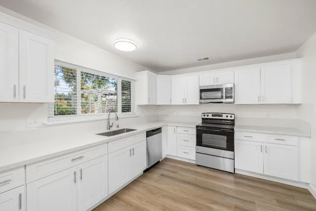 $440,000 | 7449 Rollingwood Boulevard, Citrus Heights, CA 95621