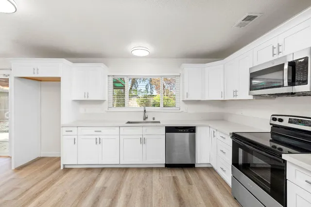 $440,000 | 7449 Rollingwood Boulevard, Citrus Heights, CA 95621