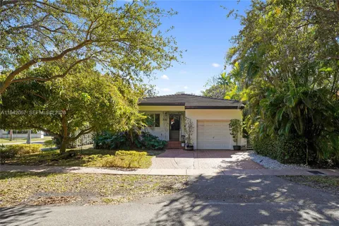 $1,365,000 | 500 Aragon Avenue, Coral Gables, FL 33134