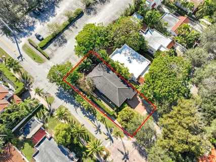 $1,365,000 | 500 Aragon Avenue, Coral Gables, FL 33134