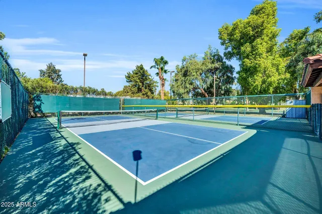 a view of a tennis court
