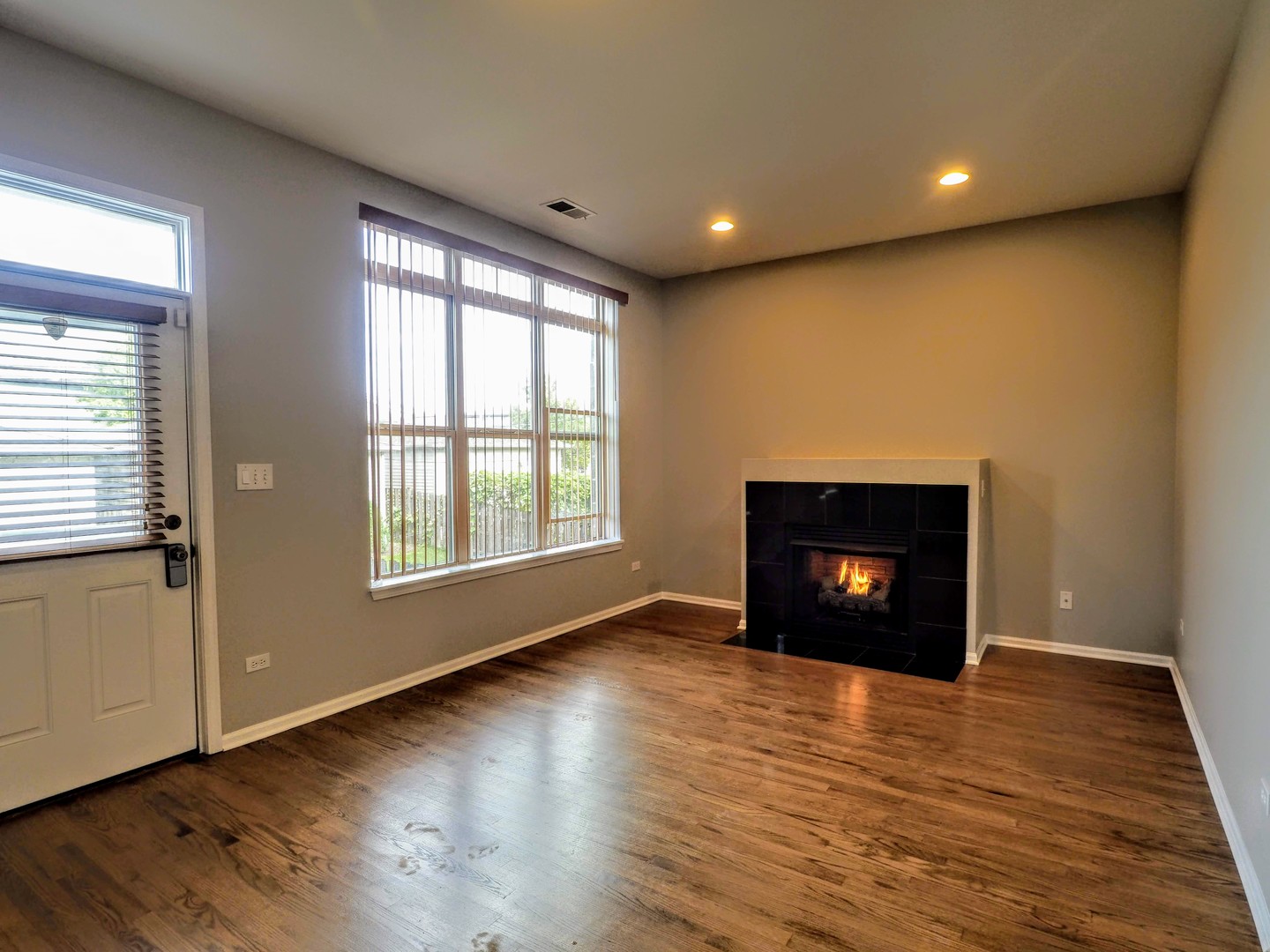 722 East Pershing Road Chicago, IL 60653 - Photo 7 of 26