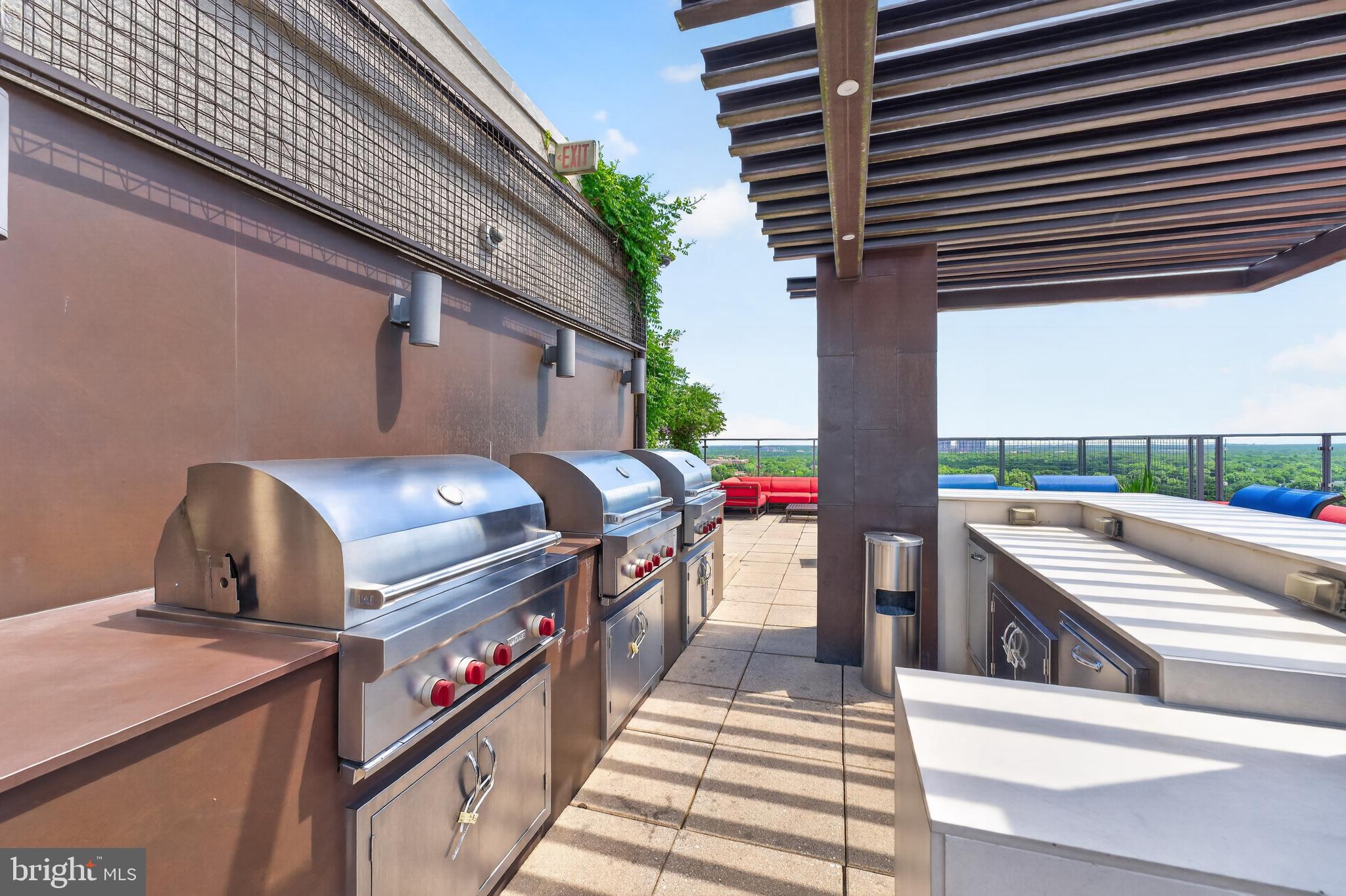 851 North Glebe Road, Unit 1301 Arlington, VA 22203 - Photo 50 of 84 Rooftop Patio - Grill, Gather, & Enjoy!