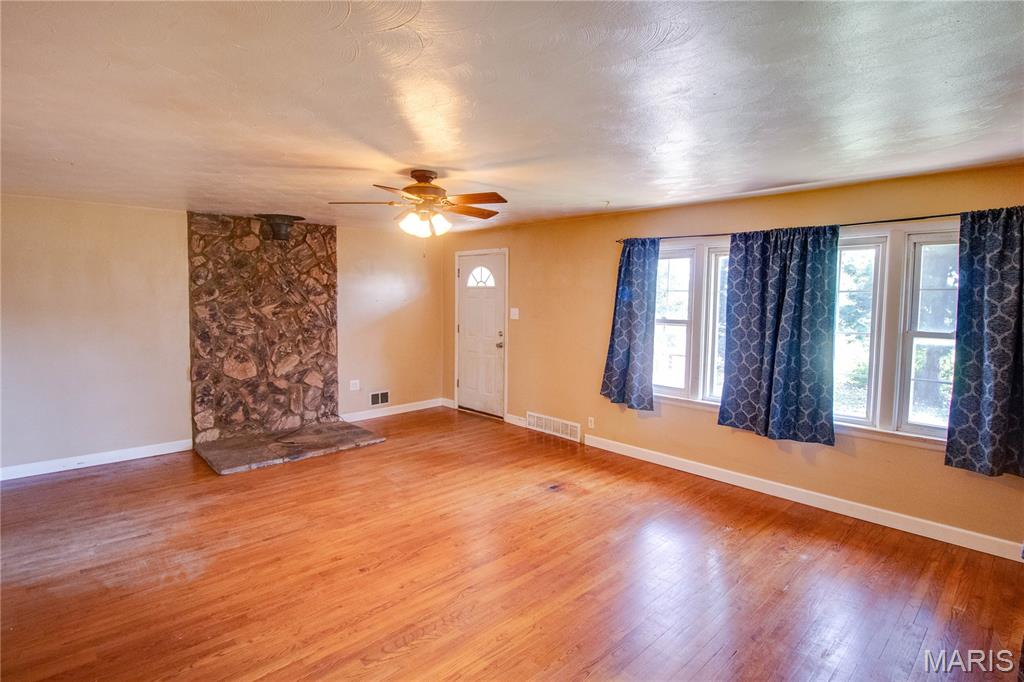 7220 Ingham Lane Godfrey, IL 62035 - Photo 6 of 31 Gallery Image 6
