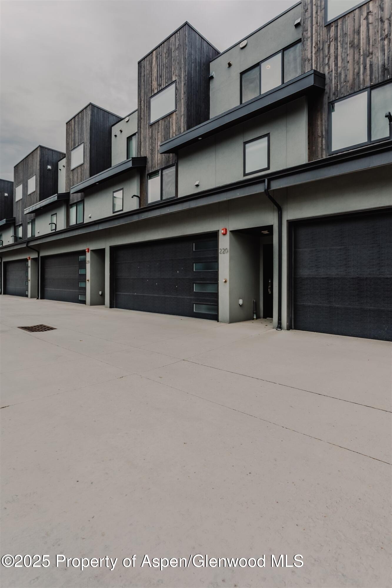 220 Lewis Lane Basalt, CO 81621 - Photo 60 of 62 a view of a building