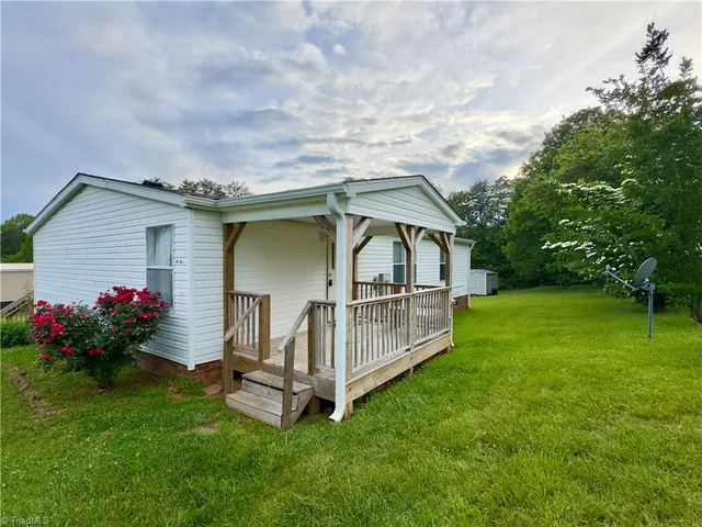 $170,000 | 1020 Willow Creek Drive, Pinnacle, NC 27043