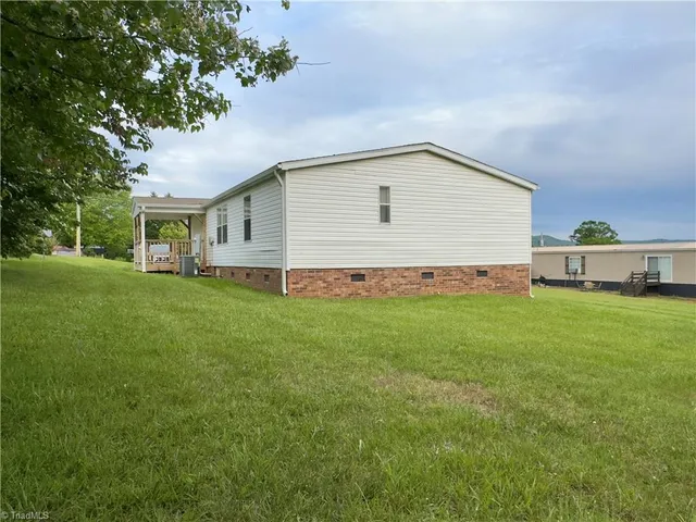 $170,000 | 1020 Willow Creek Drive, Pinnacle, NC 27043