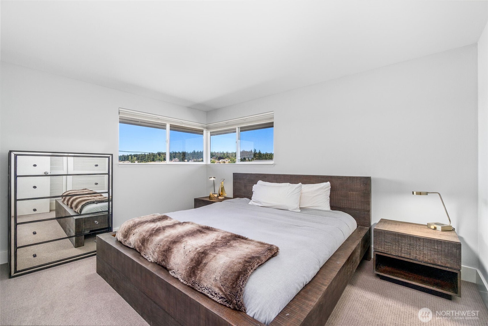 2556 Sunlight Beach Road Clinton, WA 98236 - Photo 12 of 38
