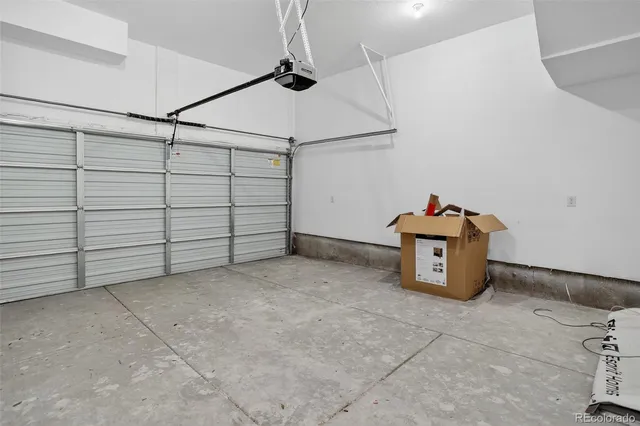 a picture of a bench in a cabinet