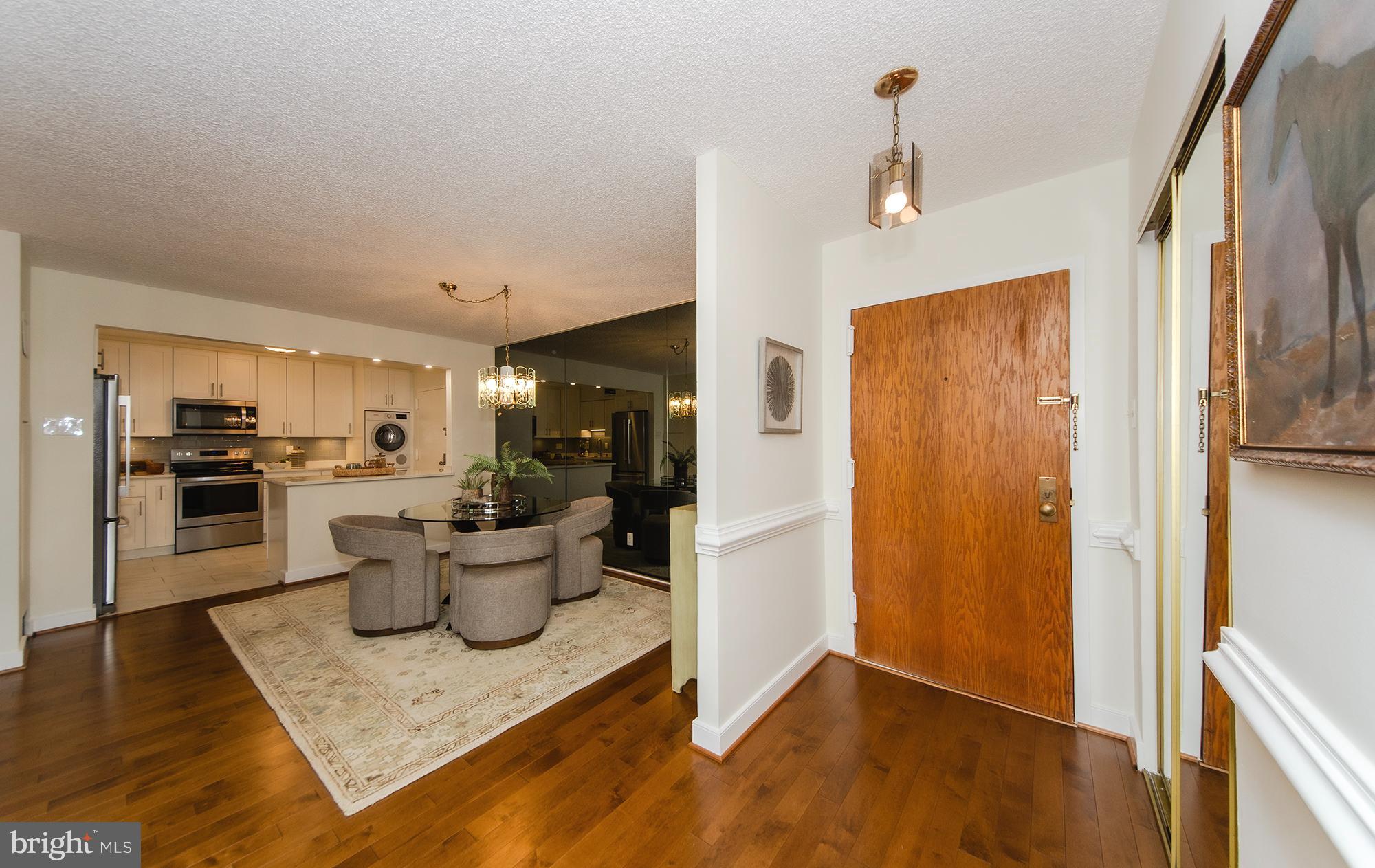 1800 Old Meadow Road, Unit 1018 McLean, VA 22102 - Photo 5 of 35
