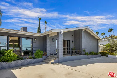 $2,995,000 | 8400 Mulholland Drive, Los Angeles, CA 90046