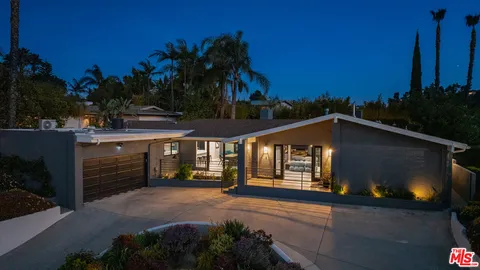 $2,995,000 | 8400 Mulholland Drive, Los Angeles, CA 90046