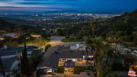 $2,995,000 | 8400 Mulholland Drive, Los Angeles, CA 90046