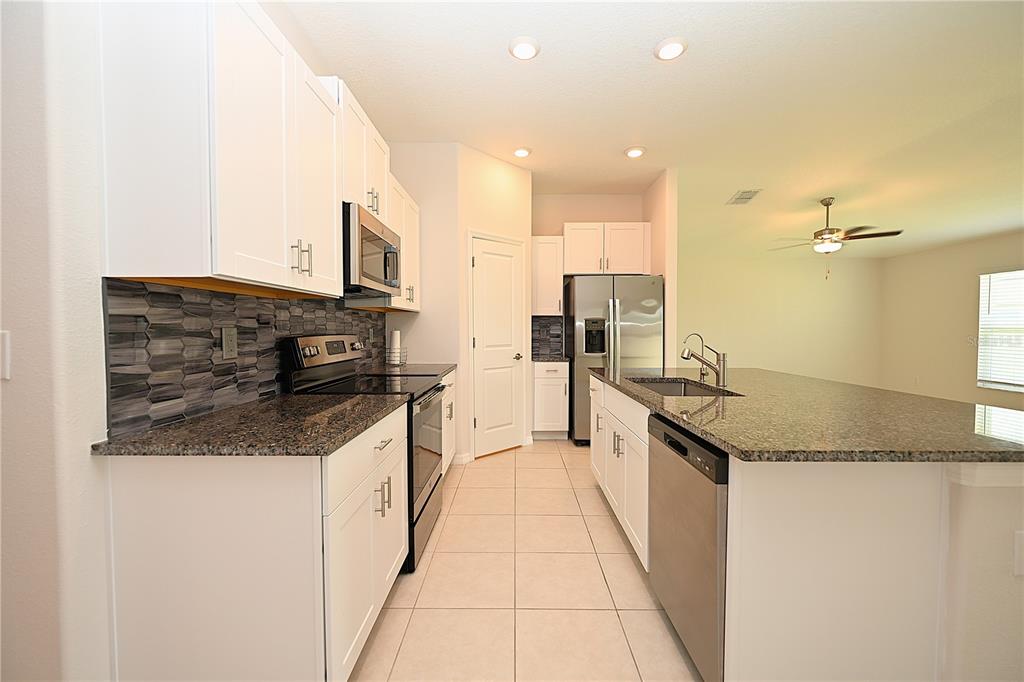 4316 Trotters Way Lakeland, FL 33801 - Photo 12 of 38