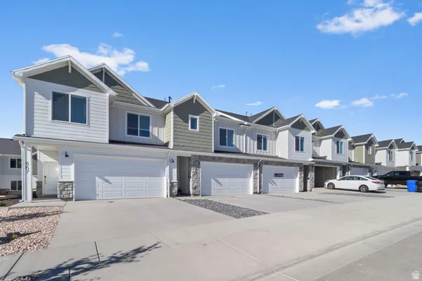 $329,900 | 729 West 725th North, Unit 8045, Smithfield, UT 84335