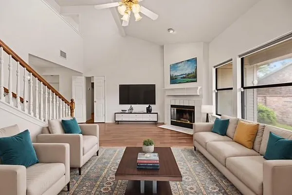 $279,999 | 1120 Forest Creek Street, Benbrook, TX 76126