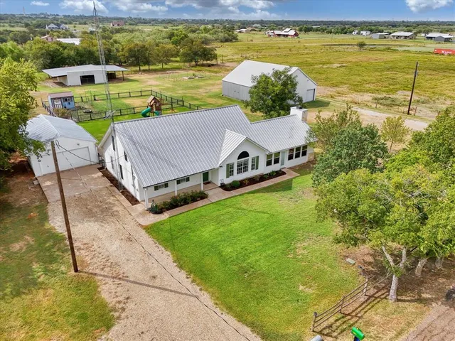 $600,000 | 2152 Sommerfeld Drive, Waco, TX 76705