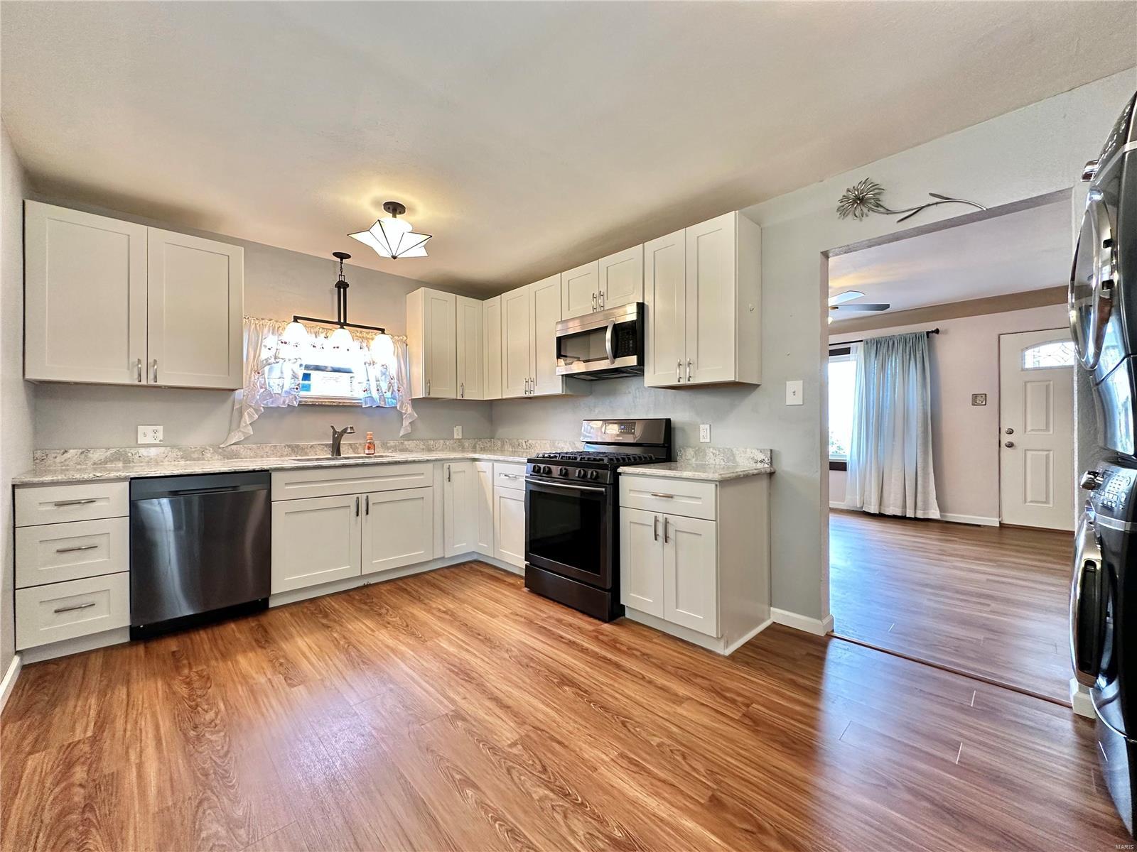 6 Eberhart Drive Caseyville, IL 62232 - Photo 10 of 31