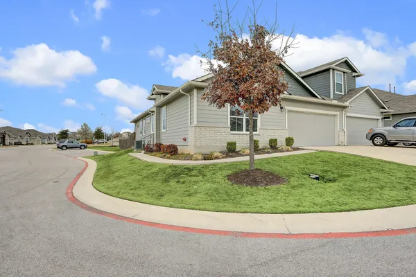 $1,899 | 14218 Handel Drive, Unit 8B, Pflugerville, TX 78660