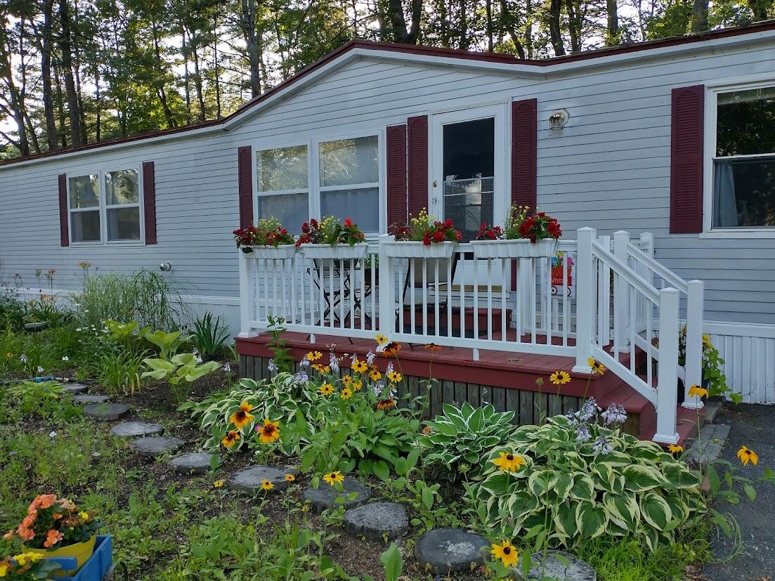 127 Shaker Road, Unit 17 Gray, ME 04039 - Photo 1 of 23 FrontHouse
