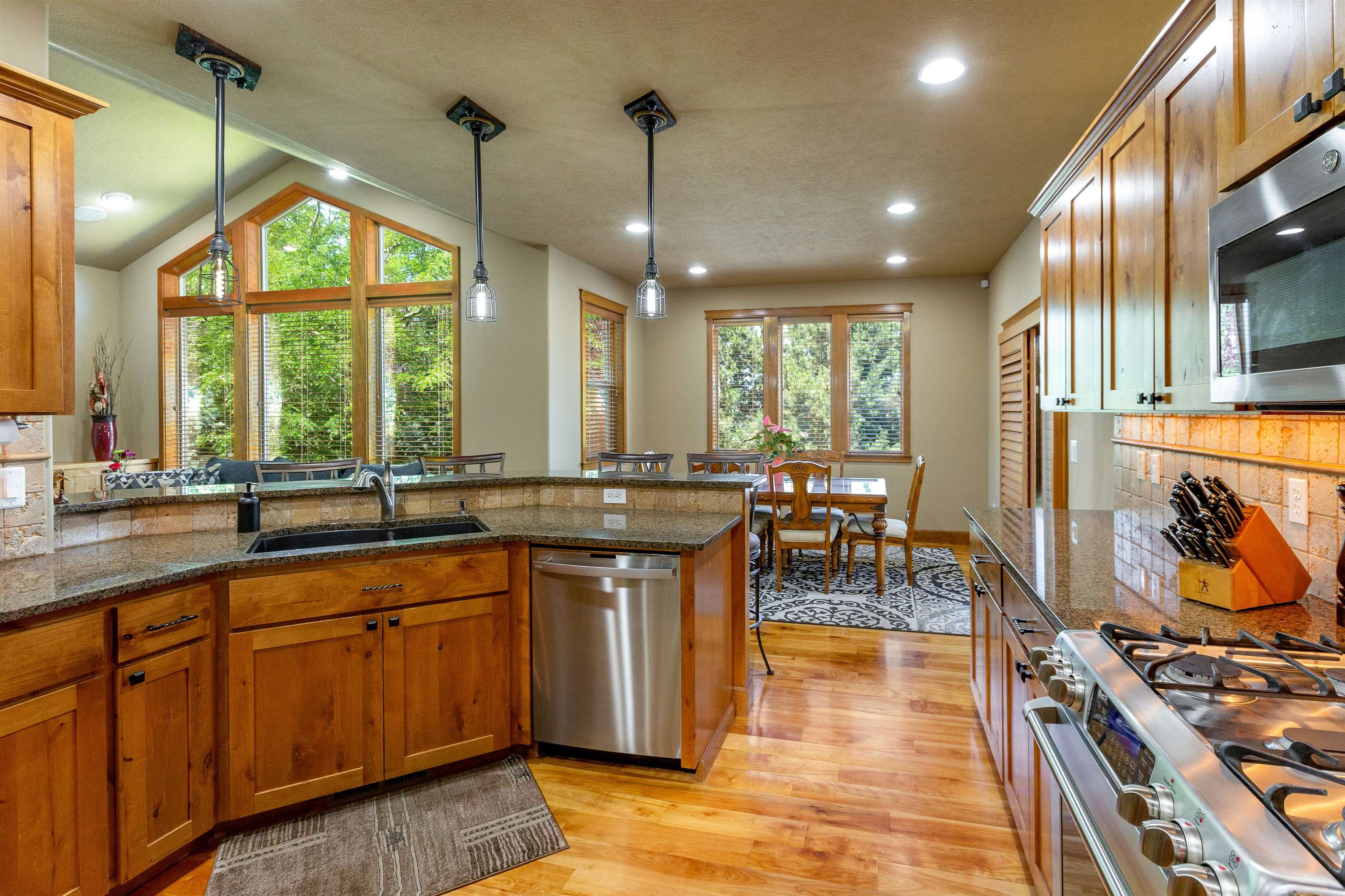 2602 West Howesdale Road Spokane, WA 99208 - Photo 13 of 39