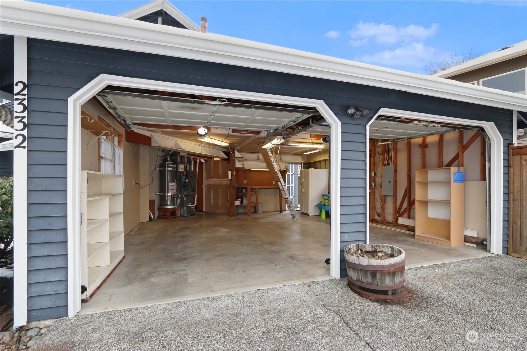 2332 238th Place Southeast Bothell, WA 98021 - Photo 27 of 32 a view of front door and porch