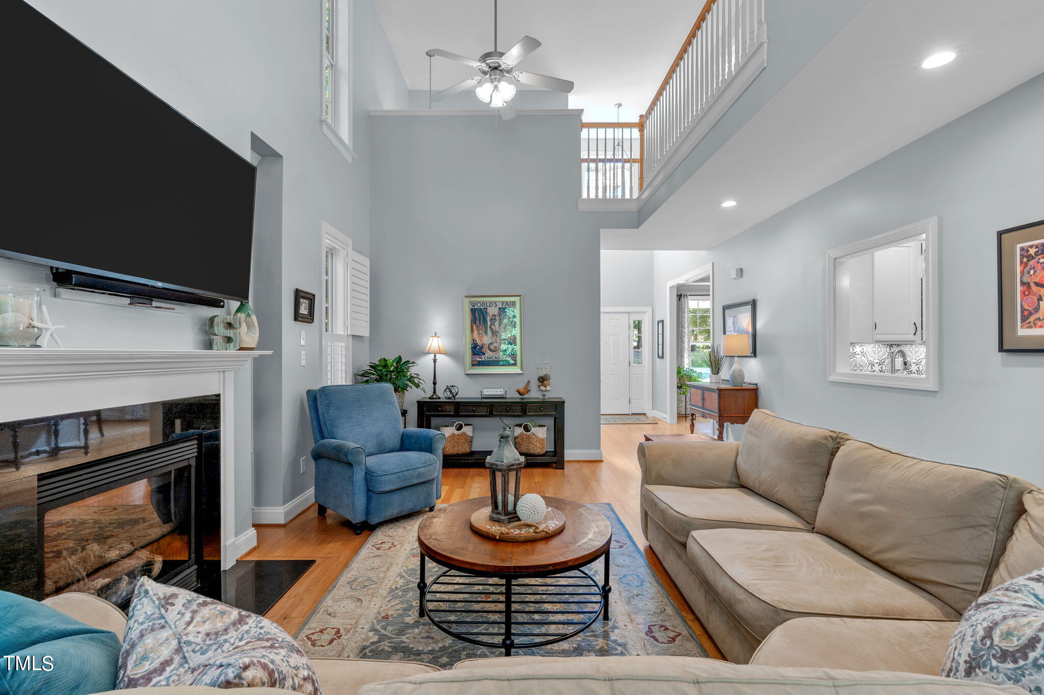 7408 Duncans Ridge Way Fuquay-Varina, NC 27526 - Photo 14 of 71 Living room
