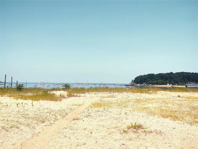 $1,950,000 | 16 The Boulevard, Sea Cliff, NY 11579