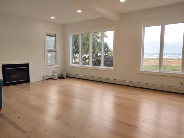 $1,950,000 | 16 The Boulevard, Sea Cliff, NY 11579