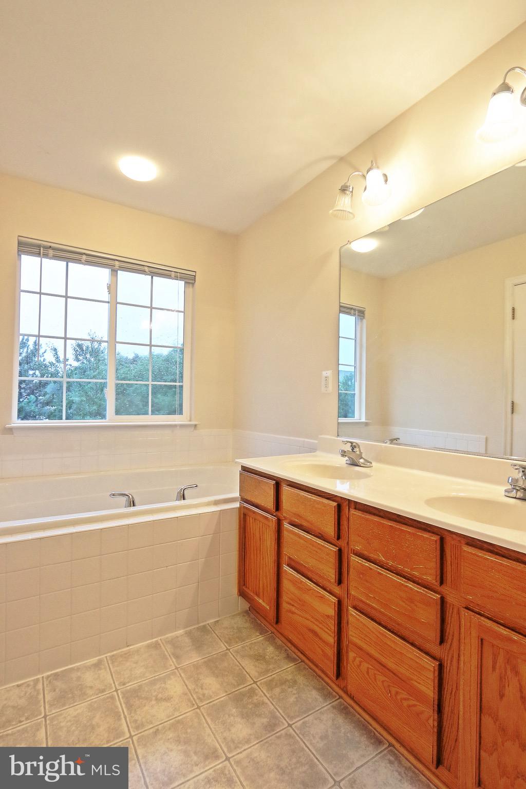 14257 Hunters Run Way Gainesville, VA 20155 - Photo 31 of 46